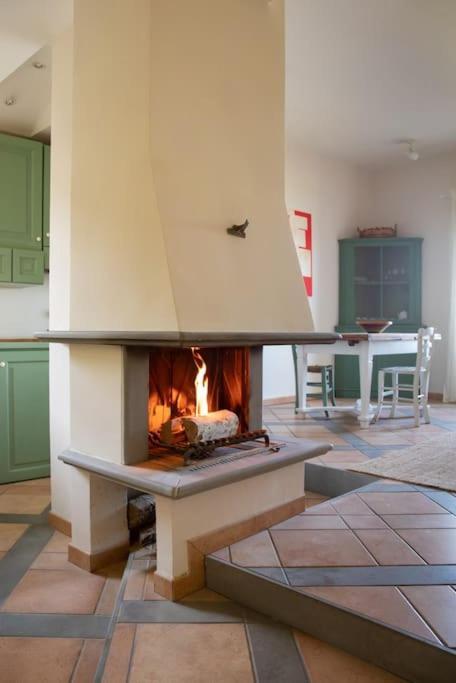 דירות בראצ'יאנו La Terrazza Nel Borgo מראה חיצוני תמונה